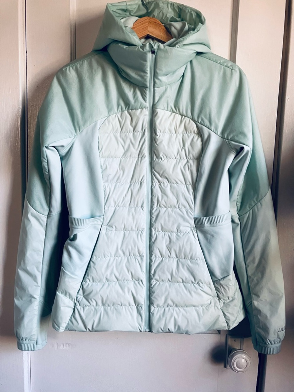 Lululemon Light Mint green Puffer Women's Jacket